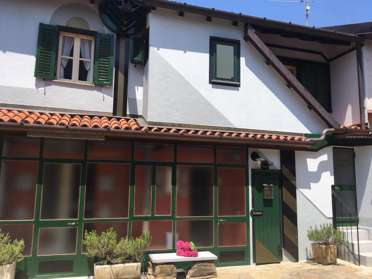 The Montevecchia Home - Frida Apartment ภายนอก รูปภาพ