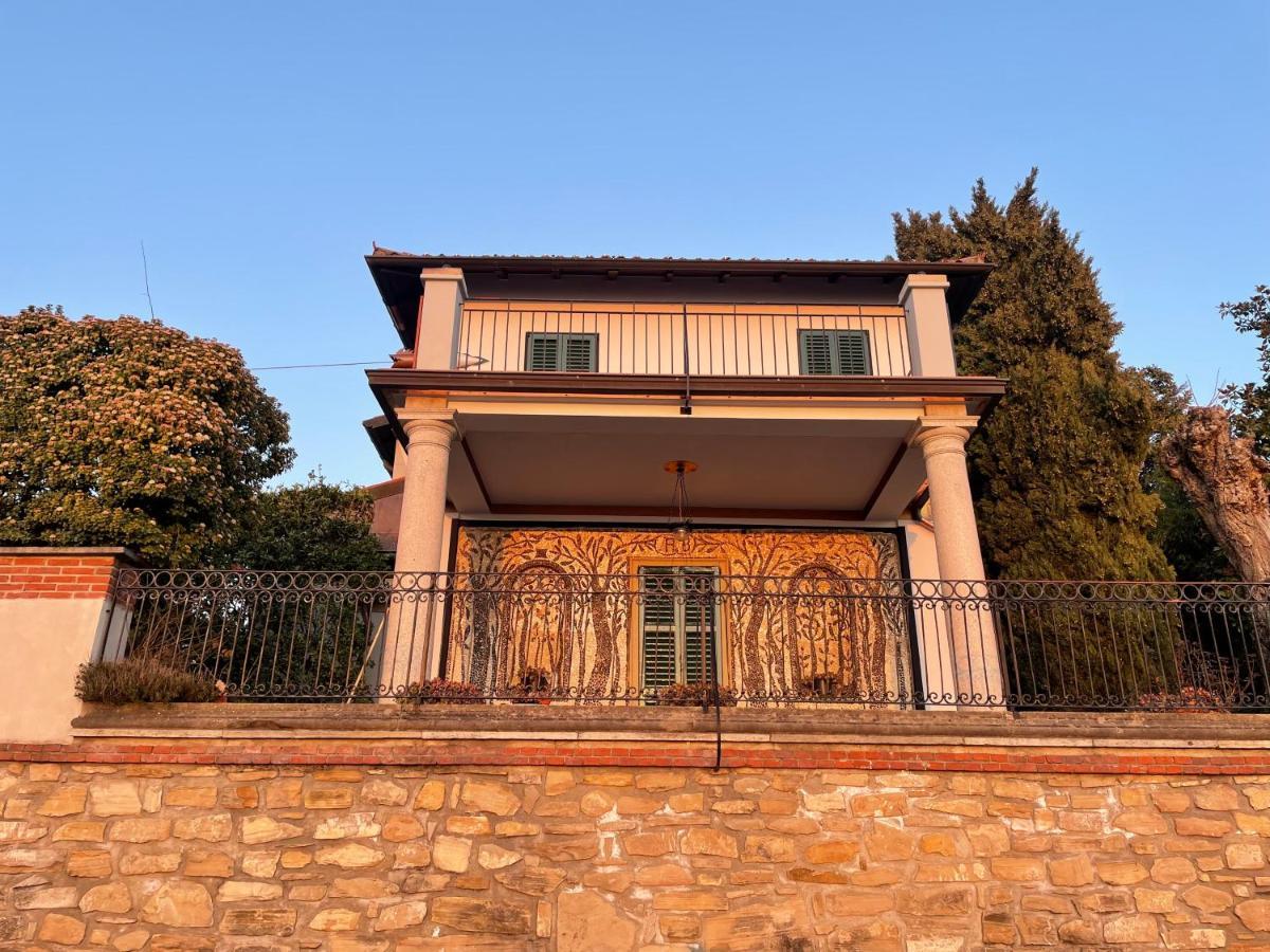 The Montevecchia Home - Frida Apartment ภายนอก รูปภาพ