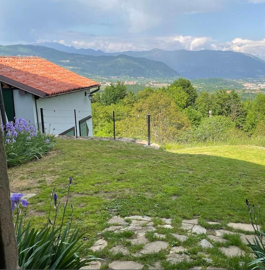 The Montevecchia Home - Frida Apartment ภายนอก รูปภาพ